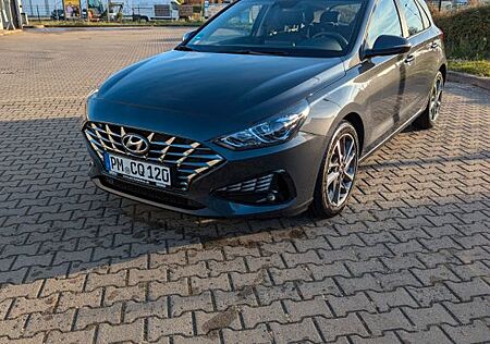 Hyundai i30 1.0 T-GDI Hybrid Trend