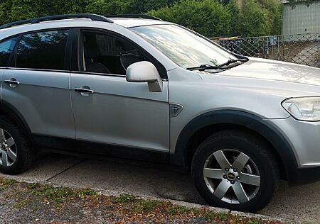 Chevrolet Captiva LS Family 7 Sitzer-TÜV-SHZ-Xenon-Klima