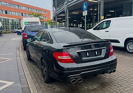 Mercedes-Benz C 250 CDI AMG Paket Coupé - Top Ausstattung