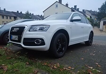 Audi Q5 3.2 FSI S tronic quattro -