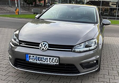 VW Golf Volkswagen 1.4 TSI 92kW DSG BMT Comfortline R-Line