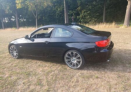 BMW 320d - E92- Coupe Lederausstattung