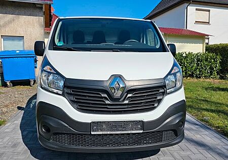 Renault Trafic L1 H1 AHK, PDC