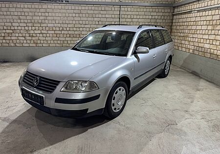 VW Passat Variant Volkswagen 2.0|Klima|AHK|Temp.|Automatik|