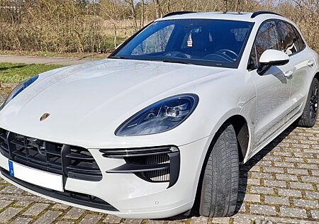 Porsche Macan Turbo Burmester Luft Pano
