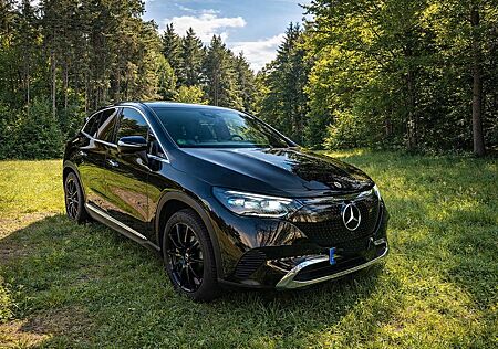 Mercedes-Benz EQE SUV 300 |Pano | Burm| AHK | 360° | 20" S&W