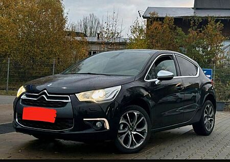 Citroën DS4 e-HDi 110 Automatik EGS6 TÜV 12/26 AHK