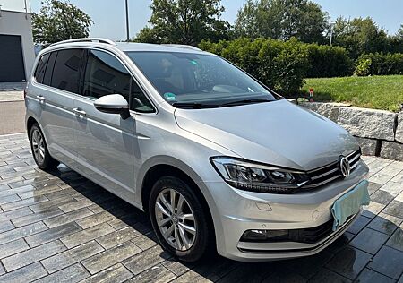 VW Touran Volkswagen 2.0 TDI SCR DSG Highline Highline