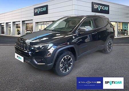 Jeep Compass Trailhawk Plug-In Hybrid 240 Automatik *