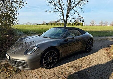 Porsche 911 Urmodell 911 Carrera 4 Cabriolet