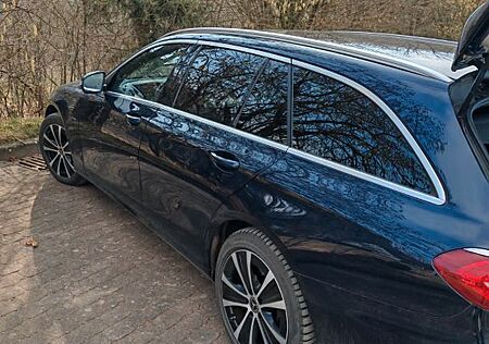 Mercedes-Benz E 300 de T mit MB 100 Garantie