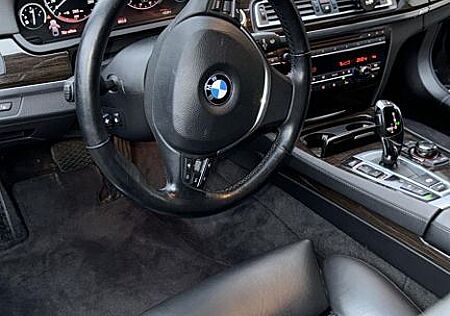 BMW 750i -