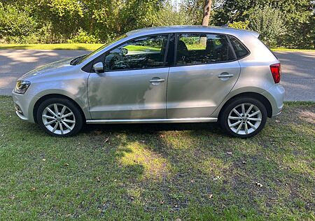 VW Polo Volkswagen 1.2 TSI 66kW BMT DSG Highline Sportpaket