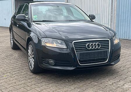 Audi A3 1.8 TFSI Ambiente**1.Hand-Leder**