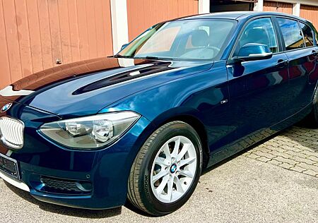 BMW 116i Urban Line Automatik PDC 8-Fach Sitzheizung