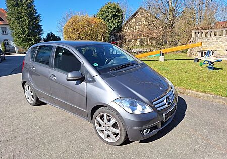 Mercedes-Benz A 180 ELEGANCE