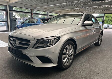 Mercedes-Benz C 180 Lim. Avantgarde/Automatik/Multibeam/AHK