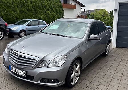 Mercedes-Benz E 220 CDI BlueEFFICIENCY -