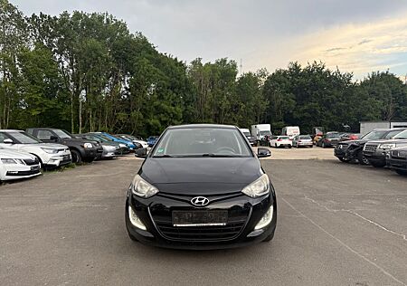 Hyundai i20 Style/8.Fach