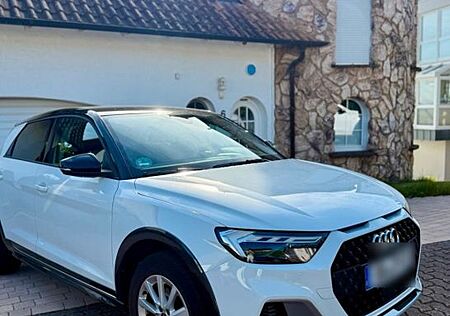 Audi A1 30 TFSI allstreet