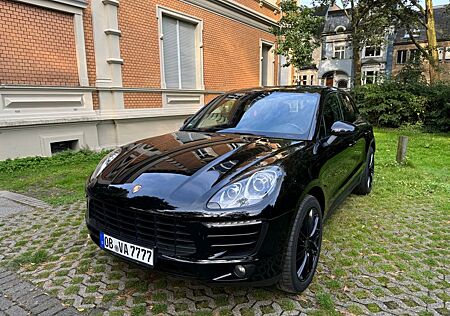 Porsche Macan S Diesel Panorama Luftfahrwerk 20 Zoll