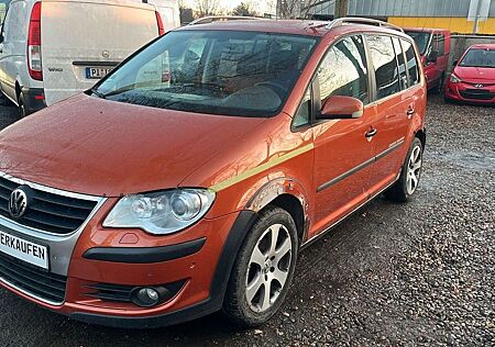 VW Touran Volkswagen CrossTouran