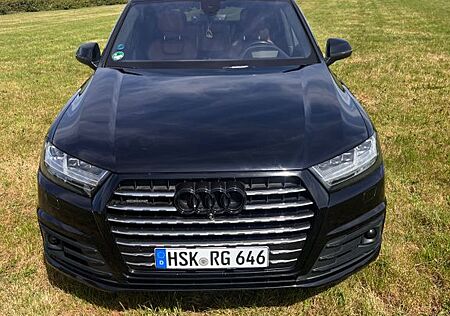 Audi Q7 3.0 TDI quattro Allradlenkung Matrix 7.S Stdh
