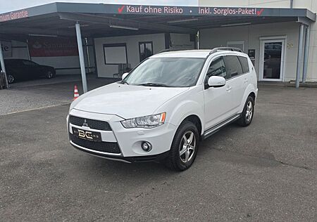 Mitsubishi Outlander 2 WD Euro 5/Scheckheft/Xenon/Teilleder
