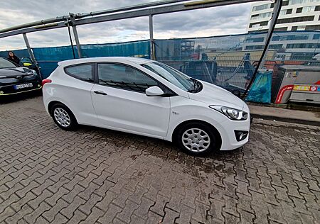 Hyundai i30 1.4 Design Design