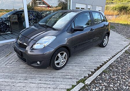 Toyota Yaris Cool