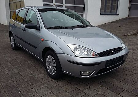 Ford Focus 1,6 Viva Autom.