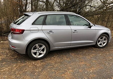 Audi A3 35 TDI design Sportback design