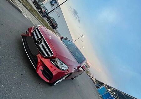 Mercedes-Benz E 220 d AMG-Line_Panorama_Distronic_Carbon