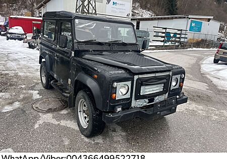 Land Rover Defender 90 TD 5 Station Wagon 7 SITZE