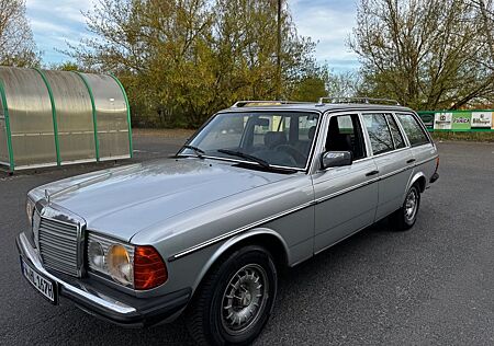 Mercedes-Benz 230 230T*Automatik*Tüv3/2027