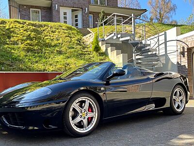 Ferrari 360 Spider F1 Spider in NERO DAYTONA