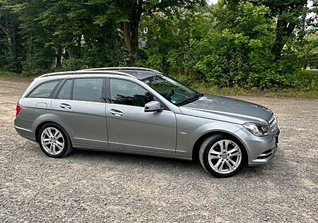 Mercedes-Benz C 180 T BlueEFFICIENCY -