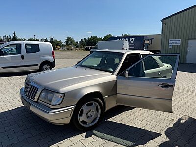 Mercedes-Benz 250