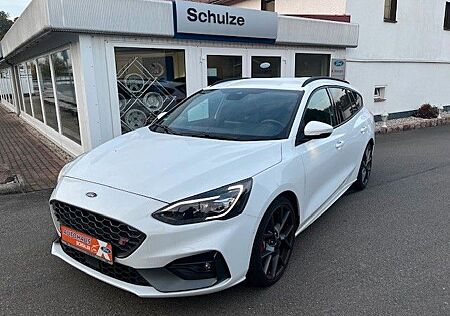 Ford Focus Turnier ST m. Styling-Paket