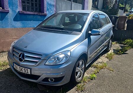 Mercedes-Benz B 200 CDI 2.hand.tüv Service neu