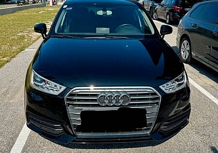 Audi A1 1.0 TFSI ultra S tronic Sportback -