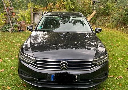 VW Passat Variant Volkswagen 1.5 TSI OPF DSG Variant -