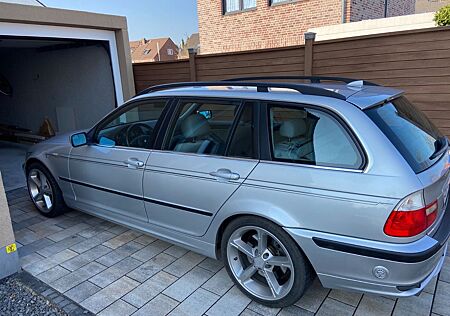 BMW 330i touring