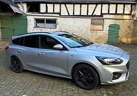 Ford Focus 1,5 EcoBoost 110kW ST-Line Turnier Aut...