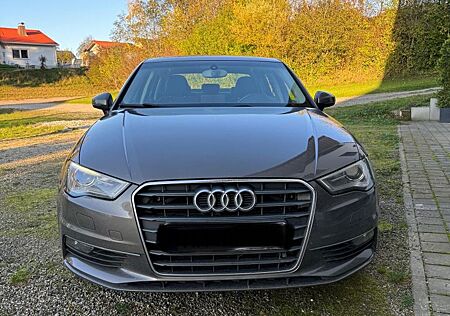 Audi A3 2.0 TDI S tronic -