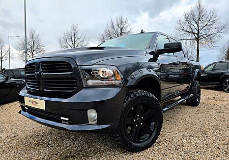 Dodge RAM 5.7 HEMI Offroad 4x4 / 2" Lift / Breit / LED