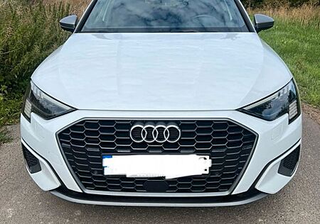 Audi A3 35 TFSI S tronic S line Sportback S line