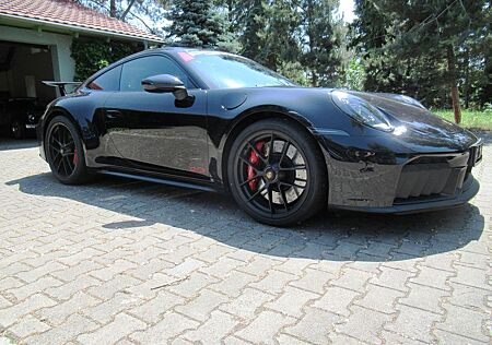 Porsche 992 .2 GTS coupe aerokit