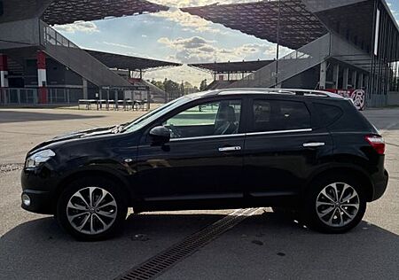 Nissan Qashqai 2.0 dCi DPF ALL-MODE 4x4 Tekna Autom...
