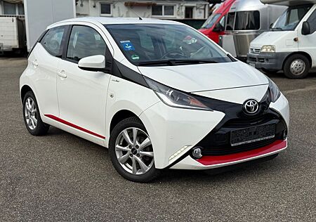 Toyota Aygo (X) Aygo -play touch 1 Jahr Garantie. Kamera
